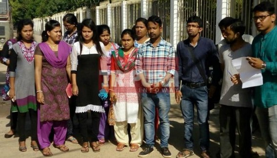 Nursing passed out unemployed youths place deputation to CM Nursing passed out unemployed youths place deputation to CM